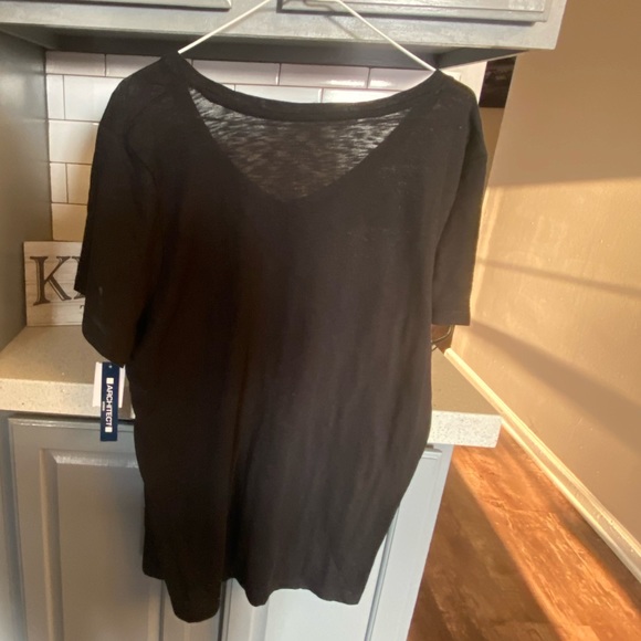 Woman’s Black T shirt - Picture 5 of 5